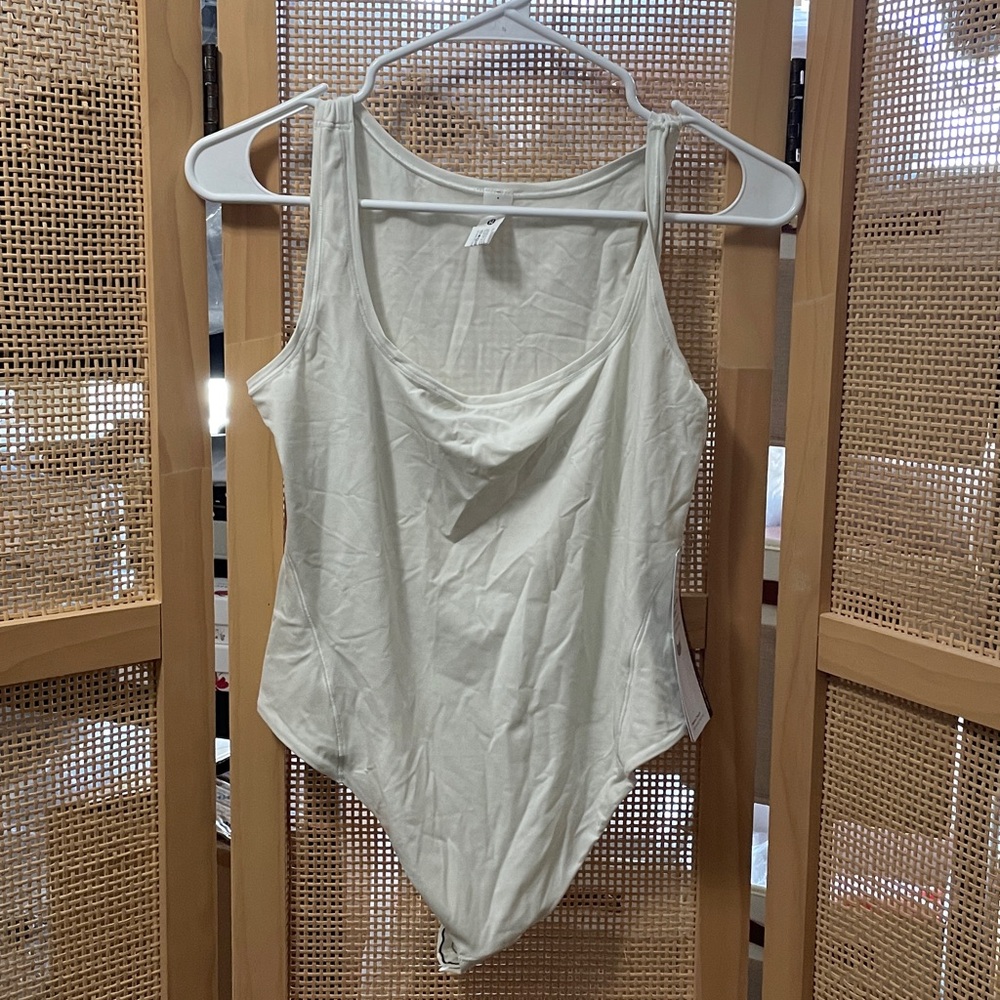 Lululemon Athletica Cream Bodysuit bone square neck size medium nulu NWT
